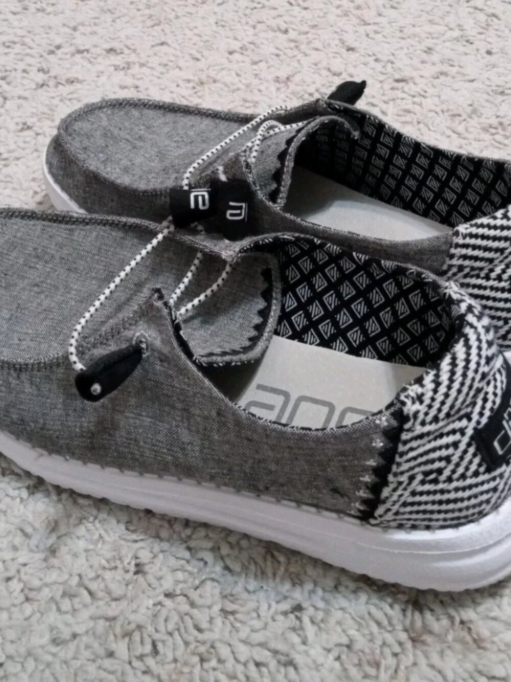 Hey Dude Wendy Chambray Onyx Women's Size 7 Slip On Grey